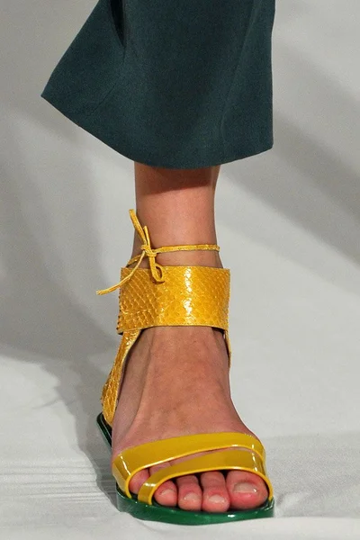 Look 27
